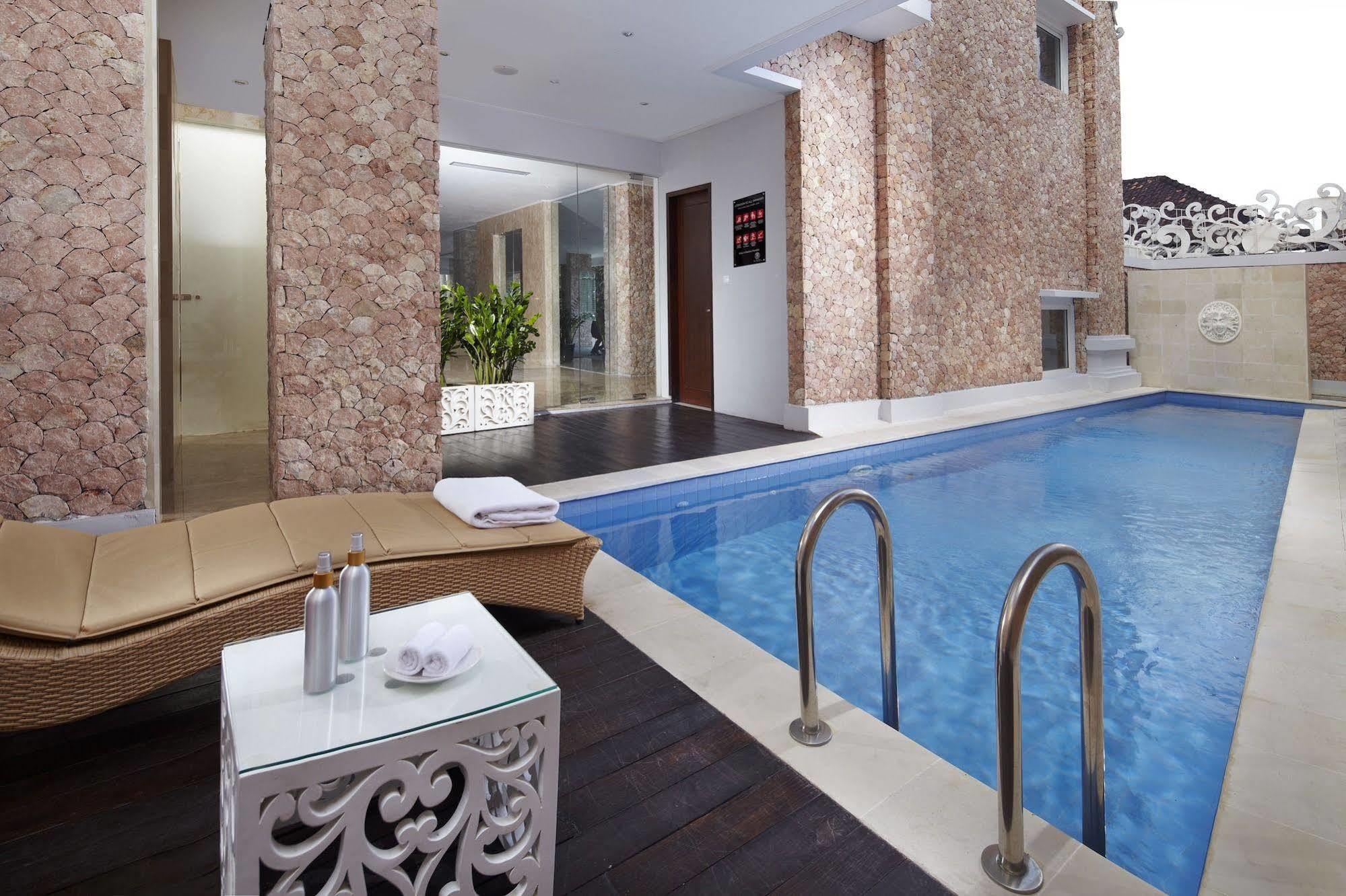 Kuta Angel Hotel - Luxurious Living Exteriör bild