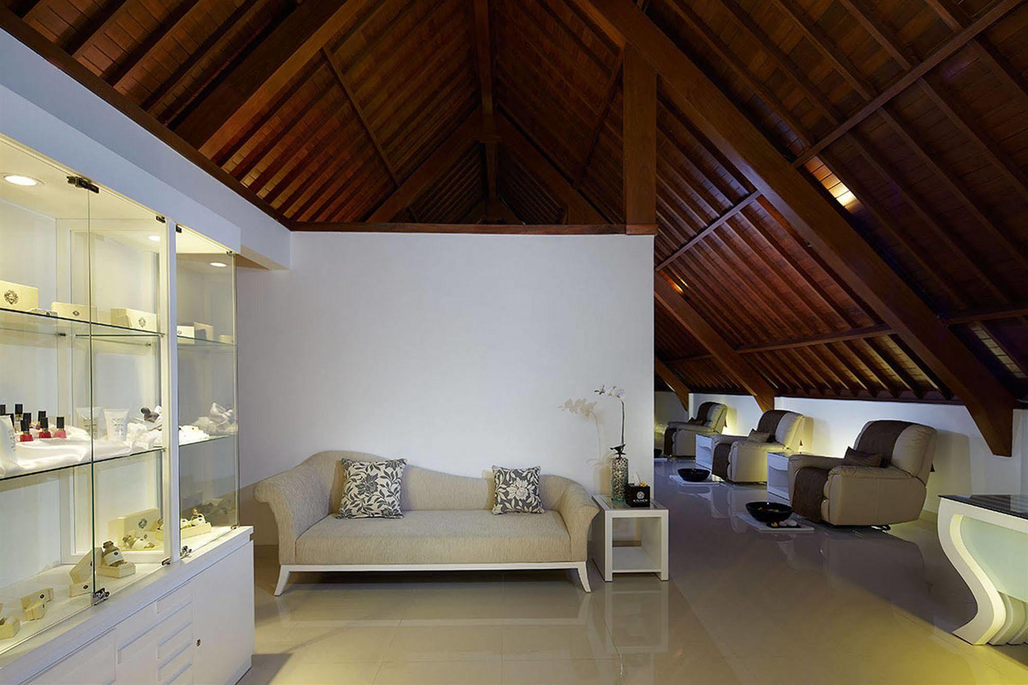 Kuta Angel Hotel - Luxurious Living Exteriör bild