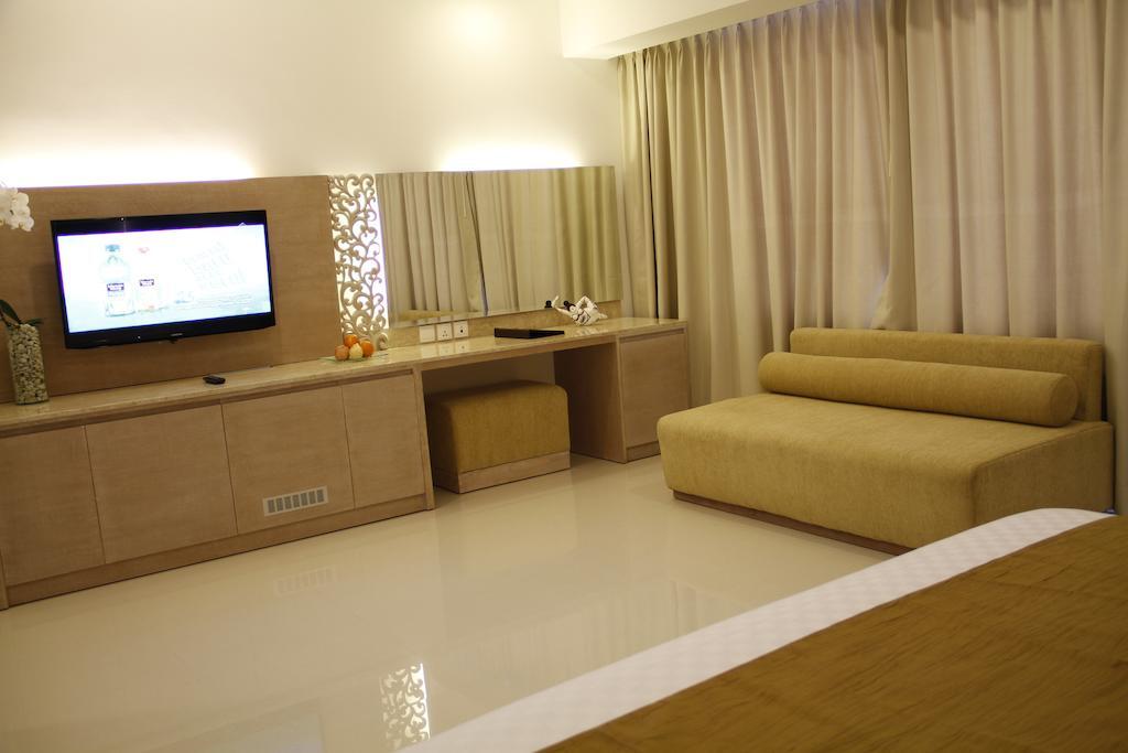 Kuta Angel Hotel - Luxurious Living Exteriör bild