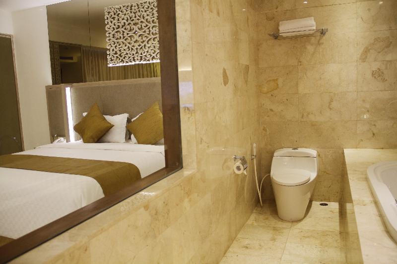 Kuta Angel Hotel - Luxurious Living Exteriör bild